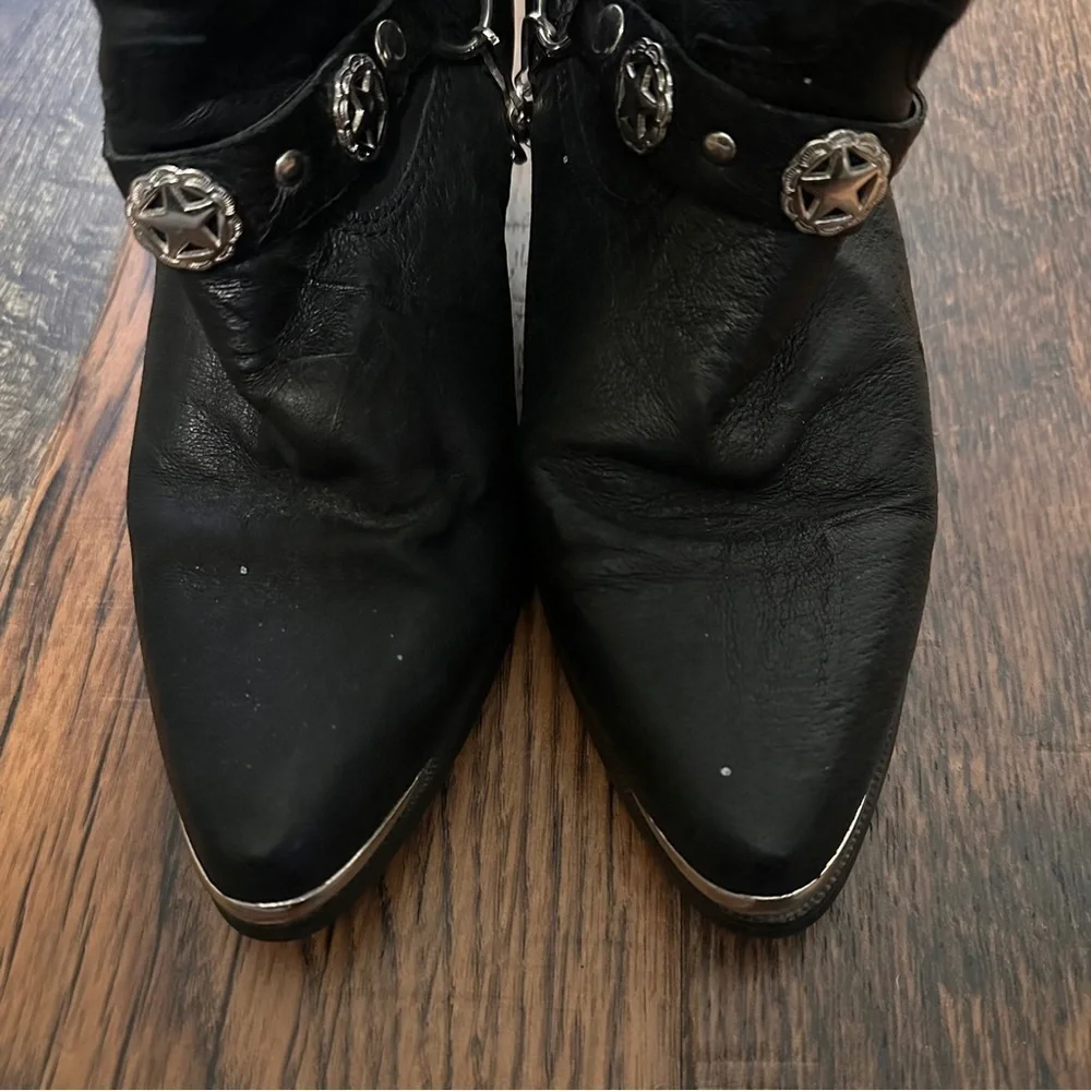 Dingo Olivia Leather Slouch Harness Cowgirl Boots Concho Size 6.5 Black